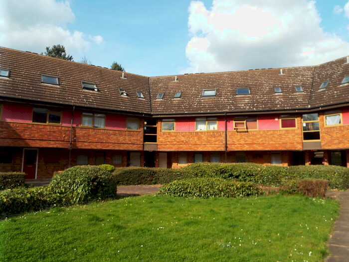 1 Bedroom Flat To Rent In Round Mead, SG2