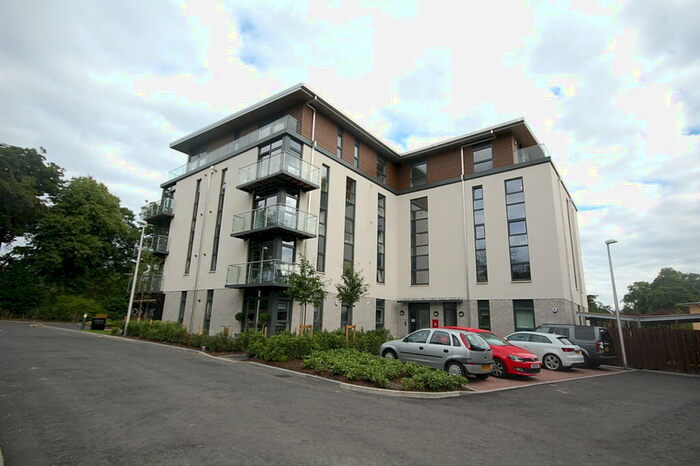 2 Bedroom Flat To Rent In May Baird Gardens, Aberdeen, AB25