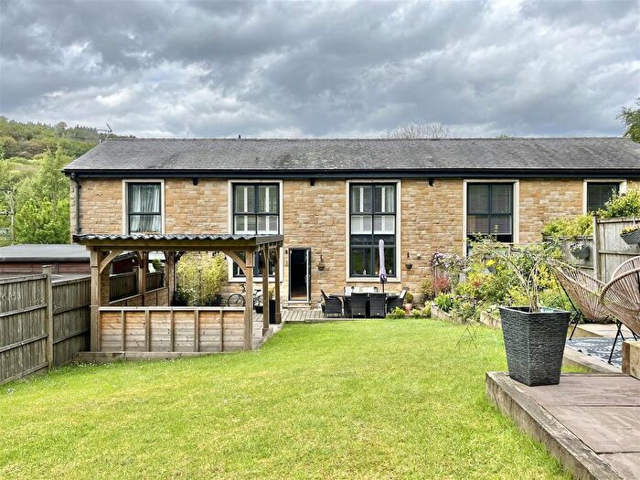 4 Bedroom Mews For Sale In Hurst Waterworks, Glossop, SK13