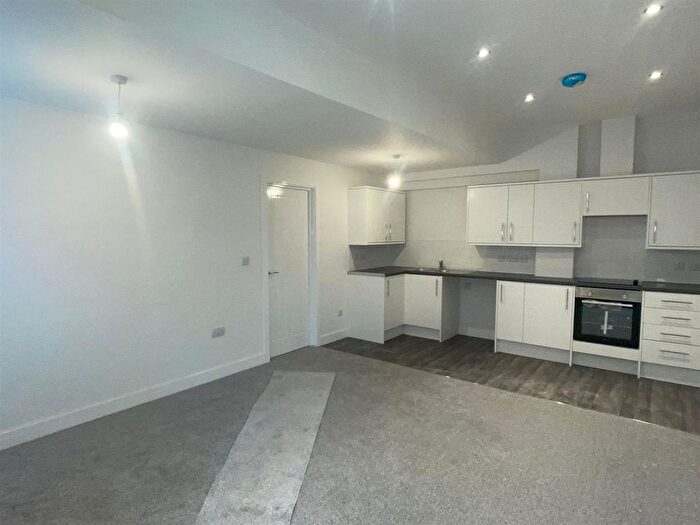 2 Bedroom Flat To Rent In Wright Street, Hull, HU2