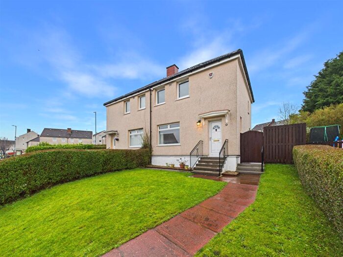 2 Bedroom Semi Detached House For Sale In Skirsa Street, Glasgow, G23