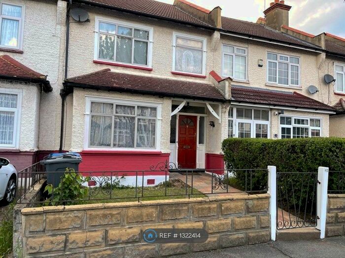 3 Bedroom Terraced House To Rent In Beechwood Avenue, Thornton Heath CR7