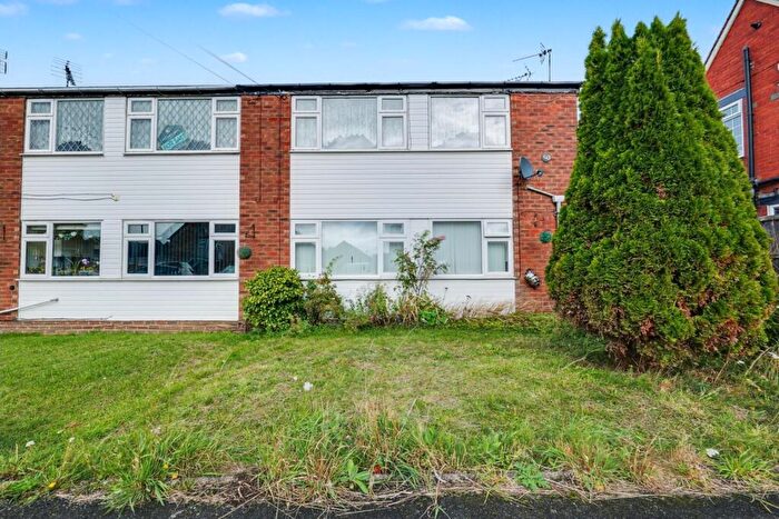 2 Bedroom Maisonette For Sale In Fieldview Close, Exhall, Coventry, CV7