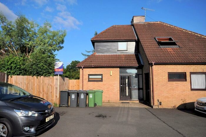 1 Bedroom Flat To Rent In Hales Park, Hemel Hempstead, HP2