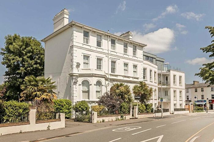 1 Bedroom Flat To Rent In Surbiton Crescent, Kingston Upon Thames, KT1