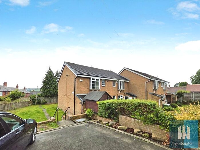 1 Bedroom Apartment For Sale In Park Lea, Bradley, Huddersfield, HD2