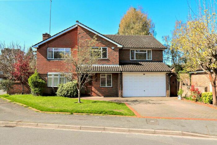 4 Bedroom House To Rent In Heath Court, Leighton Buzzard, LU7