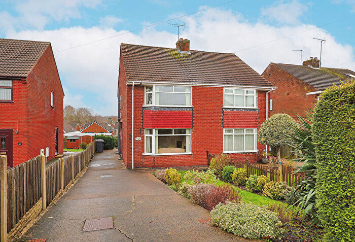 2 Bedroom Semi-Detached House For Sale In North Wingfield Road, Grassmoor, Chesterfield, S42