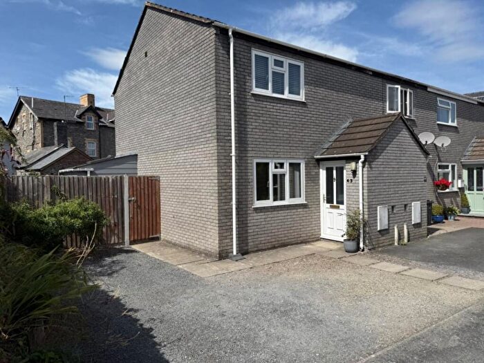 2 Bedroom End Of Terrace House For Sale In Park Road, Builth Wells, LD2