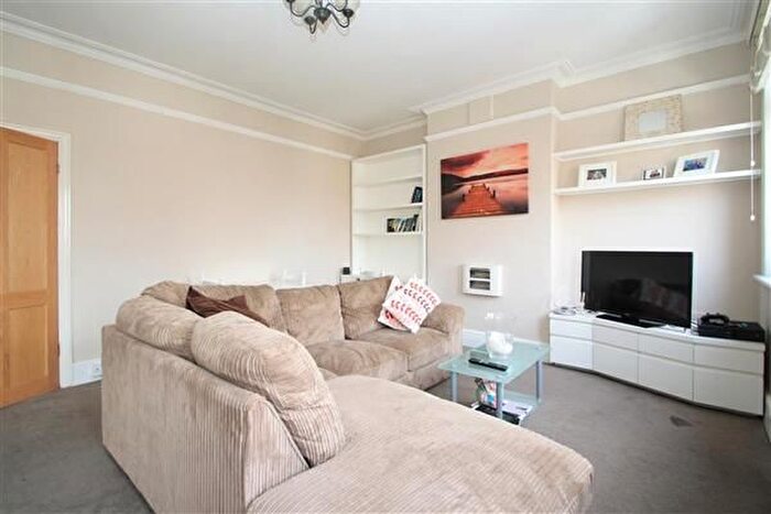 1 Bedroom Flat To Rent In Wimbledon Park, SW19