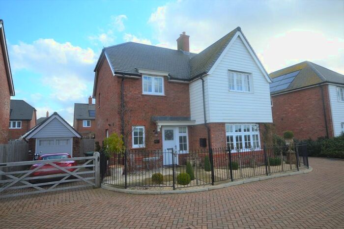 4 Bedroom Property To Rent In Gaskin Way, Marden, Tonbridge, TN12