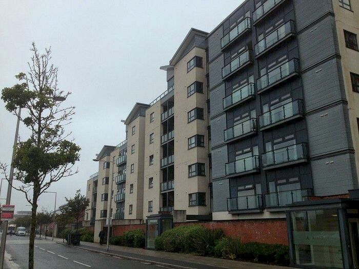 2 Bedroom Flat To Rent In Altamar, Kings Road, Swansea., SA1