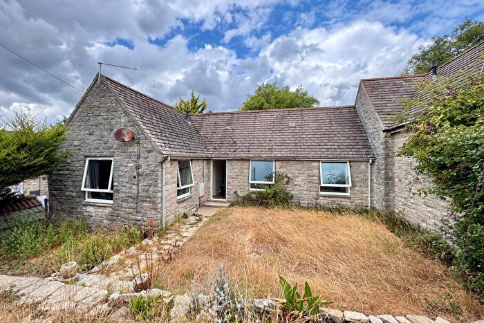 2 Bedroom Semi-Detached Bungalow For Sale In Halves Cottages, Corfe Castle, BH20