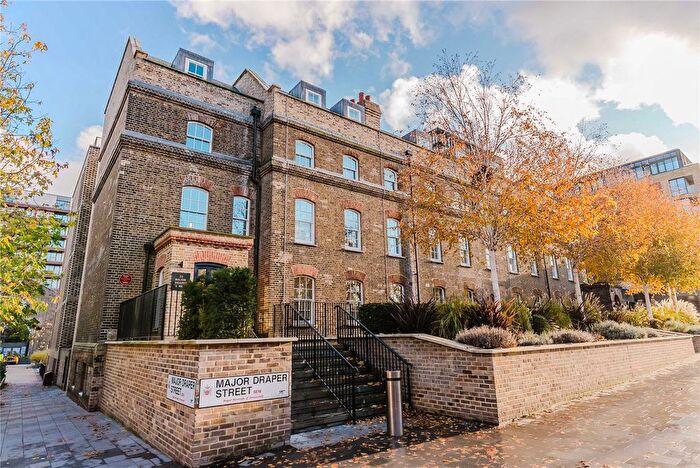 3 Bedroom Flat For Sale In Major Draper Street, Woolwich, SE18