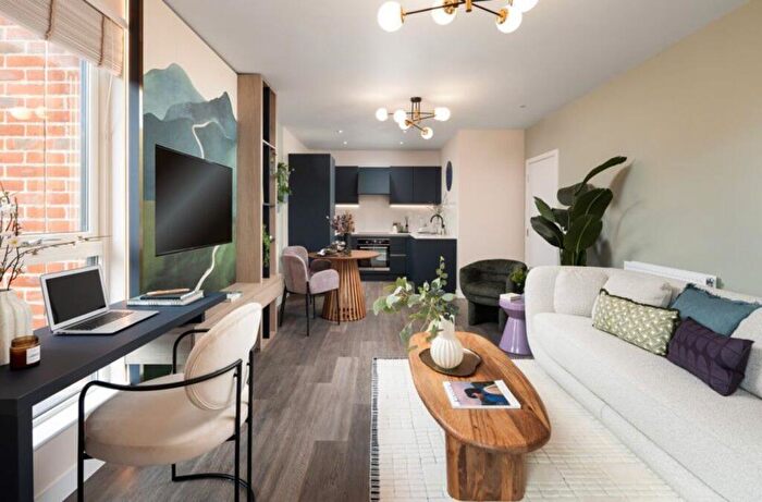 1 Bedroom Flat For Sale In Hendon Waterside, Hendon, NW9