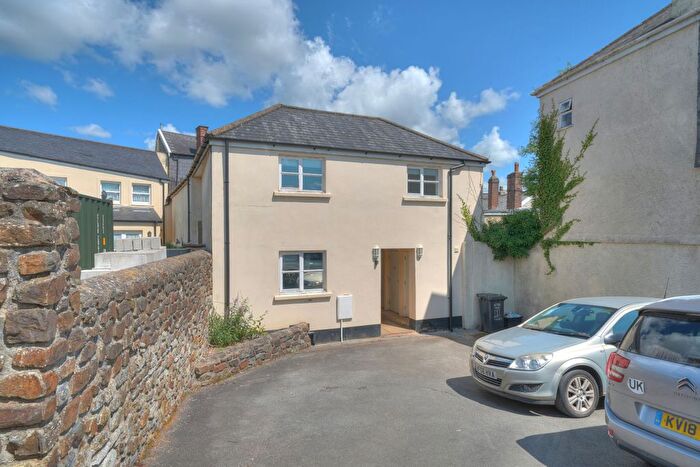 1 Bedroom Terraced House To Rent In Queens Court, Queen Street, South Molton, EX36