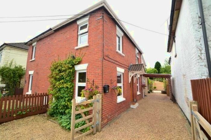 3 Bedroom Semi-Detached House To Rent In Winterslow Road, Porton, SP4