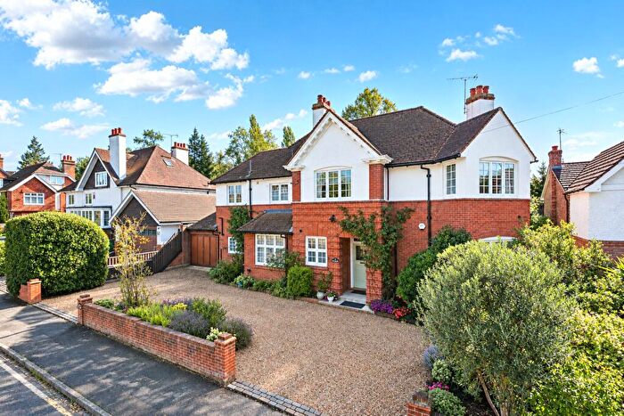 5 Bedroom Detached House For Sale In Heathside Park Road, Woking, Surrey, GU22