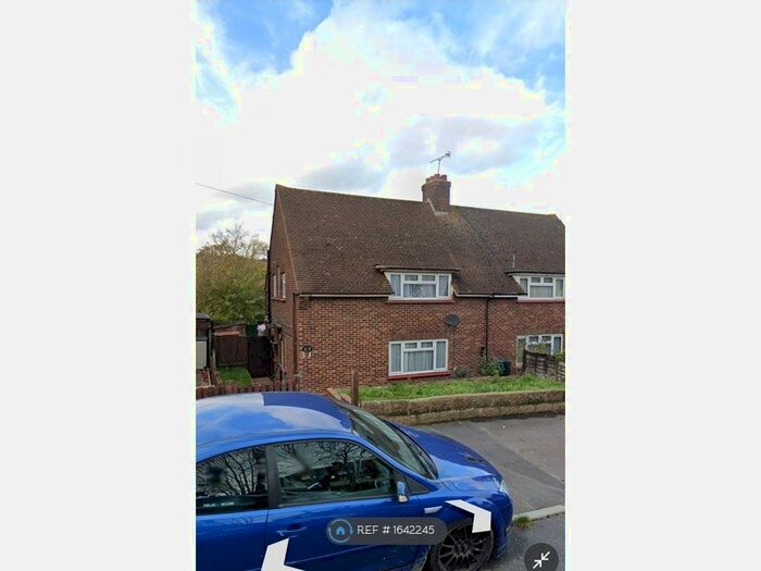 3 Bedroom Semi-Detached House To Rent In St George's Crescent, Gravesend, DA12