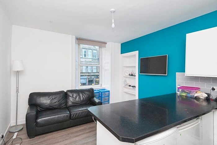 4 Bedroom Flat To Rent In L Home Street, Edinburgh, EH3