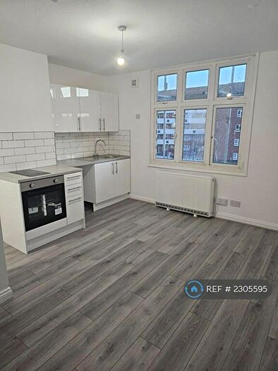 Studio To Rent In London Road, Westcliff-On-Sea, SS0