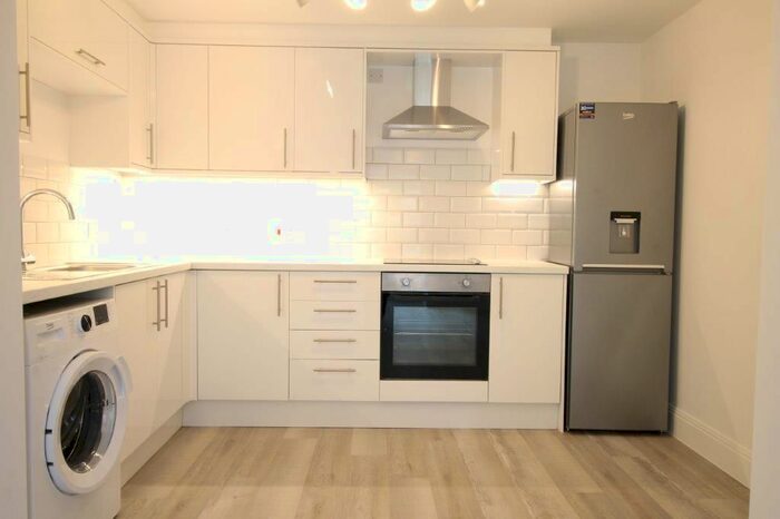 1 Bedroom Flat To Rent In Rabournmead Drive, Northolt, UB5