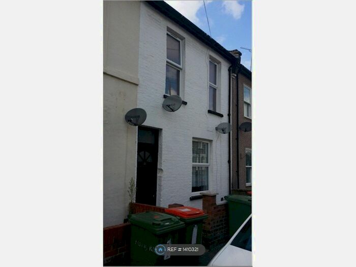 1 Bedroom Flat To Rent In Gough Road, London, E15