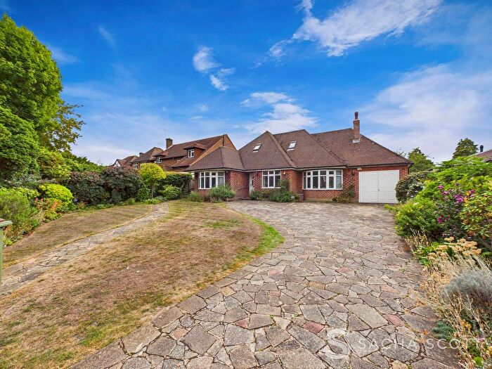 4 Bedroom Detached House For Sale In Gilhams Avenue, Banstead, SM7