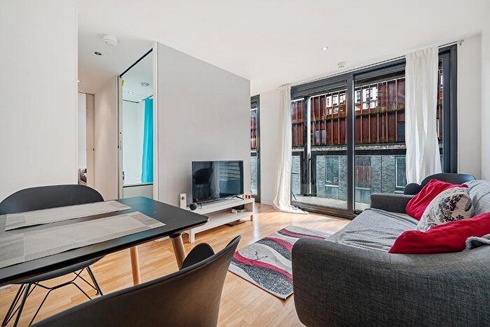 1 Bedroom Apartment For Sale In Ellesmere Street, Castlefield, Manchester, M15