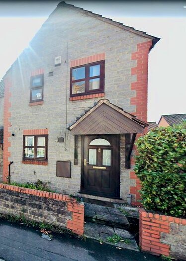 2 Bedroom Terraced House To Rent In Bryants Hill, Hanham, Bristol, BS5