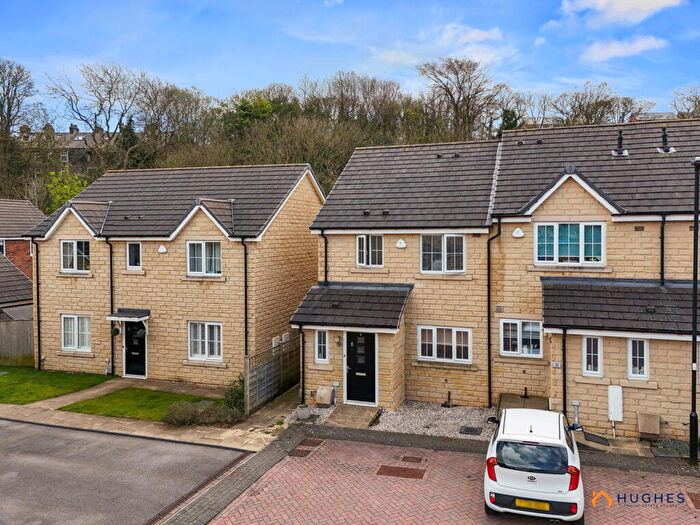 3 Bedroom Town House For Sale In Brooke Close, Deepcar, Sheffield, S36