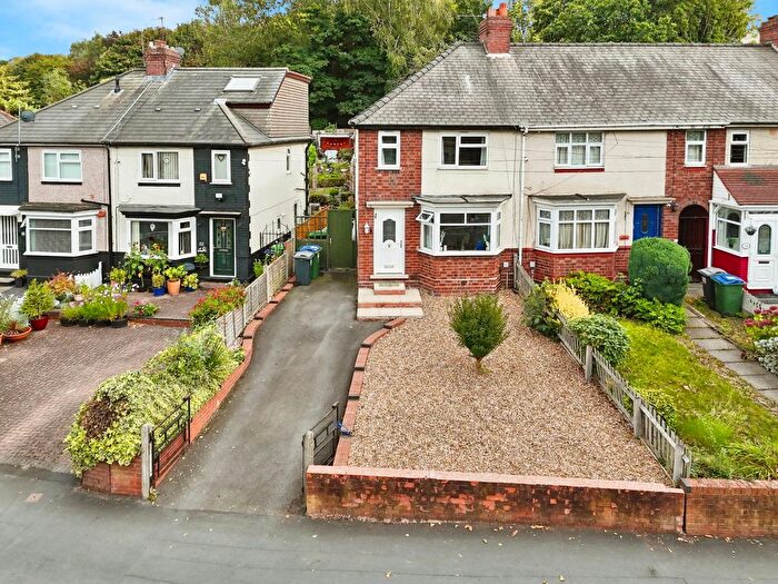 3 Bedroom Semi-detached House For Sale In Manor House Road, Wednesbury, Wednesbury, WS10