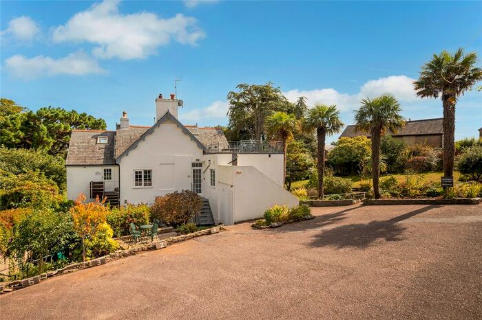 2 Bedroom Flat For Sale In Whiteladies, Stoke Fleming, Dartmouth, Devon, TQ6