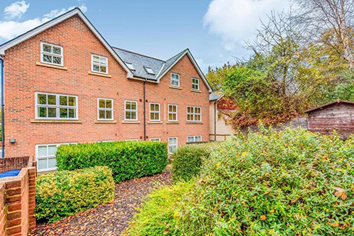 2 Bedroom Flat To Rent In William Court, Union Street, Farnborough, GU14