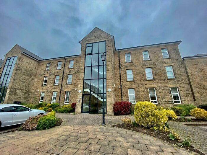 2 Bedroom Apartment To Rent In Ladybower House, Lodge Moor, S10