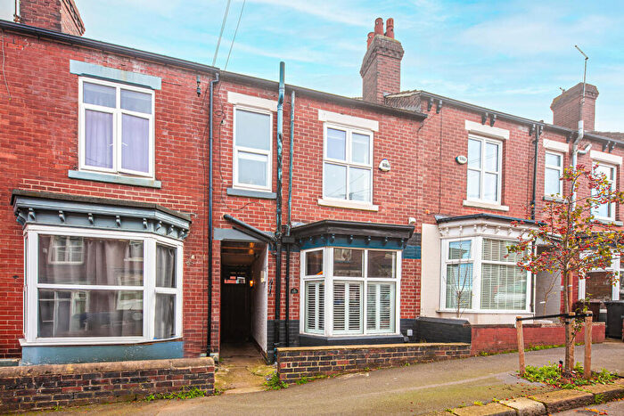 3 Bedroom Terraced House For Sale In Murray Road, Banner Cross, S11