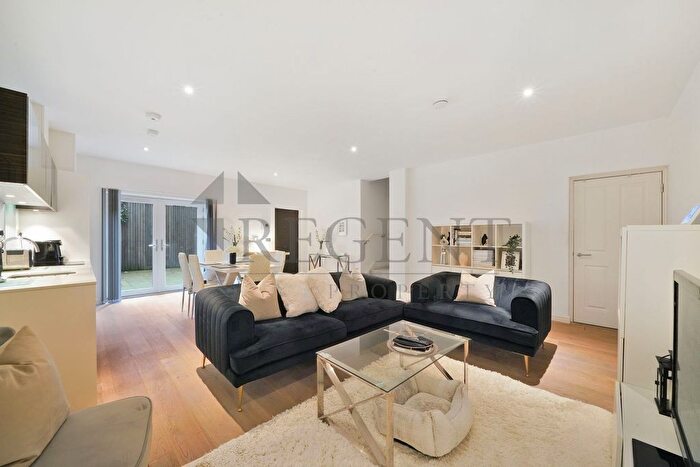 2 Bedroom Flat To Rent In Lewis Road, Richmond, TW10