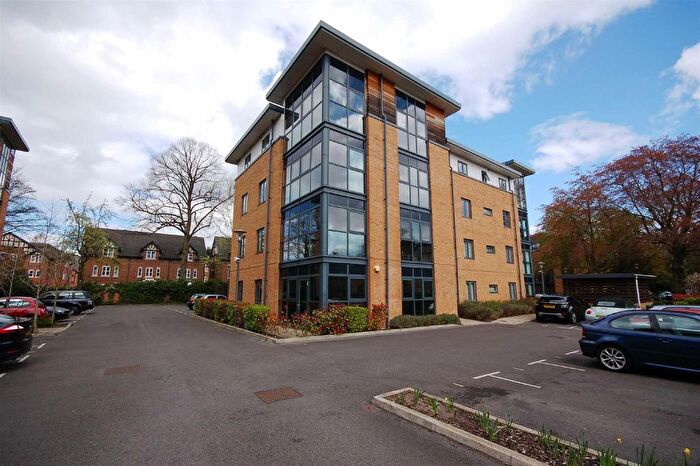 2 Bedroom Flat To Rent In Larke Rise, Mersey Road, Didsbury, Manchester, M20