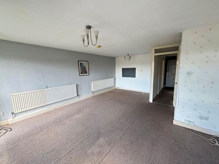 3 Bedroom Town House For Sale In Delph Close, Blackburn, BB1