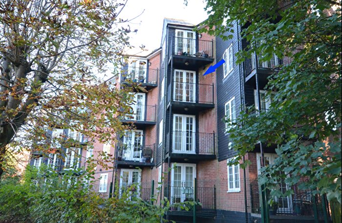 1 Bedroom Retirement Property For Sale In Hockerill Street, Bishop's Stortford, Hertfordshire, CM23