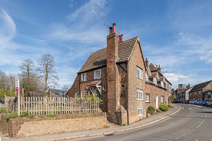 2 Bedroom End Of Terrace House For Sale In High Street, Ivinghoe, Leighton Buzzard, LU7