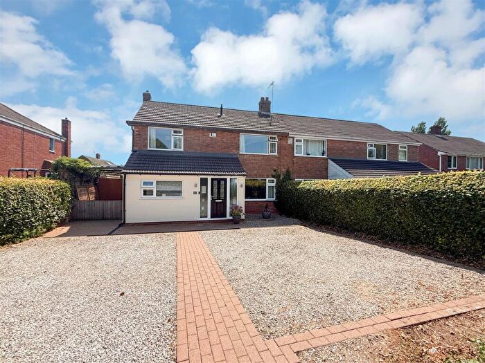 3 Bedroom Semi-Detached House For Sale In Shelford Road, Radcliffe-On-Trent, Nottingham, NG12