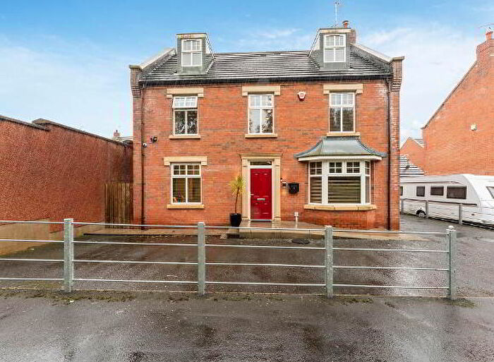 5 Bedroom Detached House For Sale In Boconnel Court, Craigavon, BT66