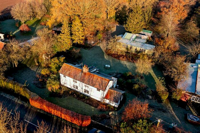 3 Bedroom Cottage For Sale In Walsham Road, Finningham, Stowmarket, IP14