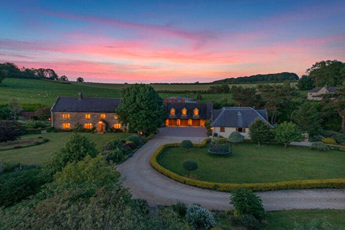 9 Bedroom Country House For Sale In Roemead Road, Wells, BA5