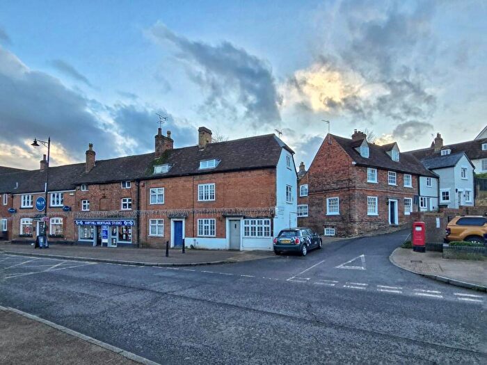 4 Bedroom End Of Terrace House For Sale In Bedford Street, Ampthill, Bedfordshire, MK45