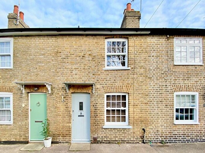 2 Bedroom Terraced House To Rent In Warren Terrace, Bengeo, SG14