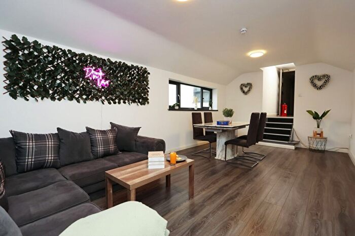 1 Bedroom Flat To Rent In Plasnewydd, CF24