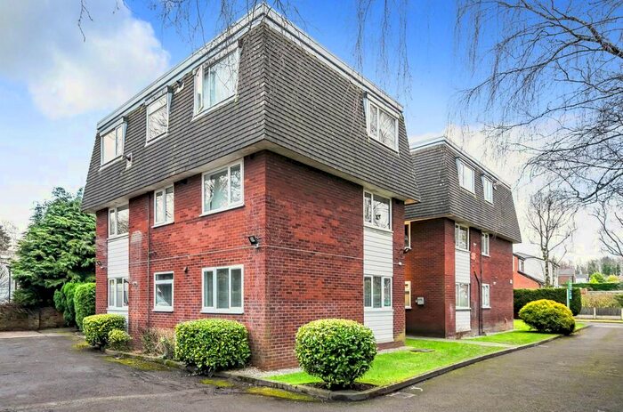2 Bedroom Flat To Rent In Egerton Court, Glen Avenue, Worsley, Manchester, M28