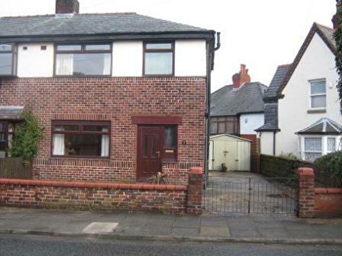 3 Bedroom Semi-Detached House To Rent In Normandale Ave, Heaton, Bolton, BL1